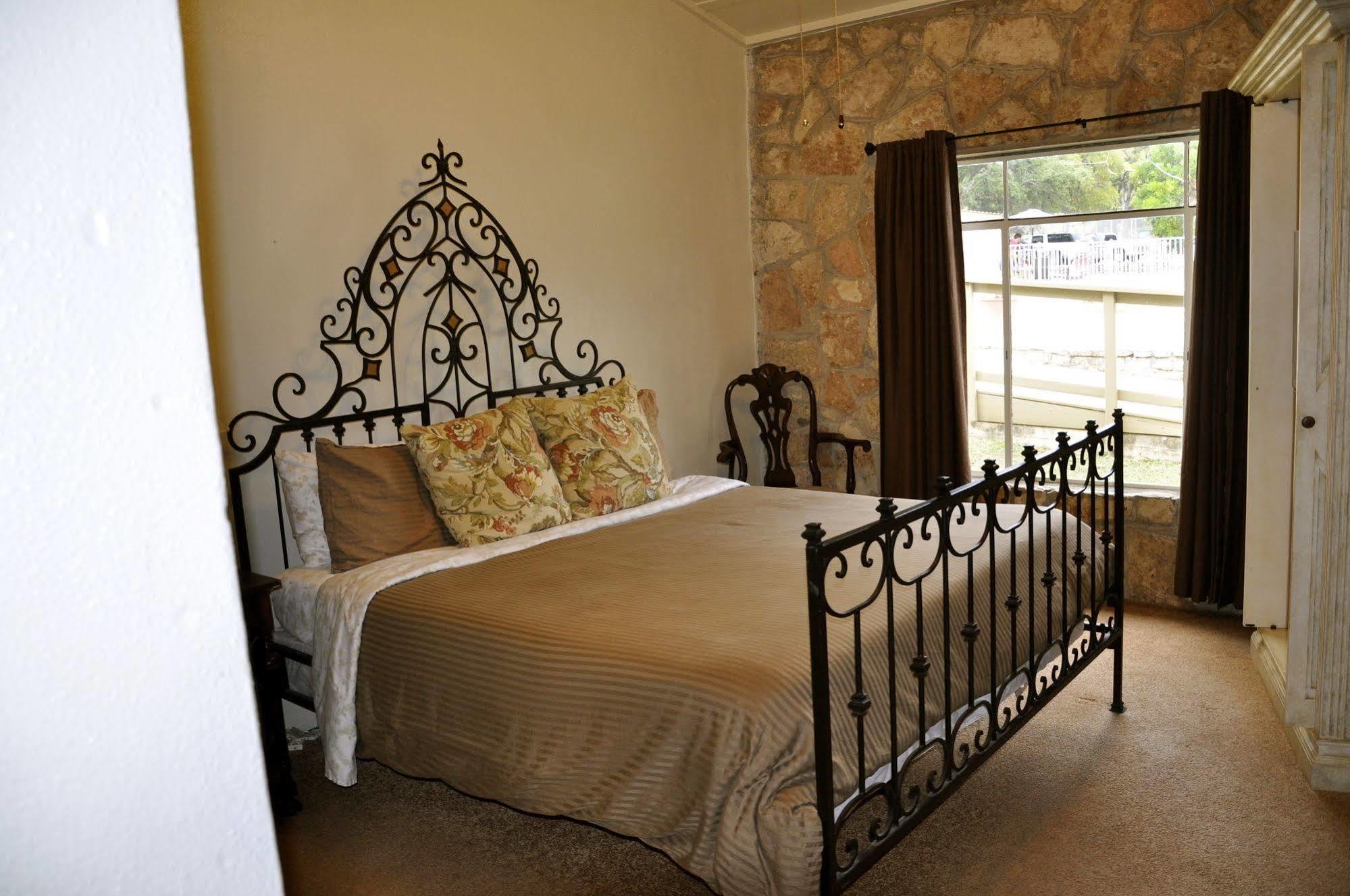 The Lodge At Cypress Falls Wimberley Ngoại thất bức ảnh